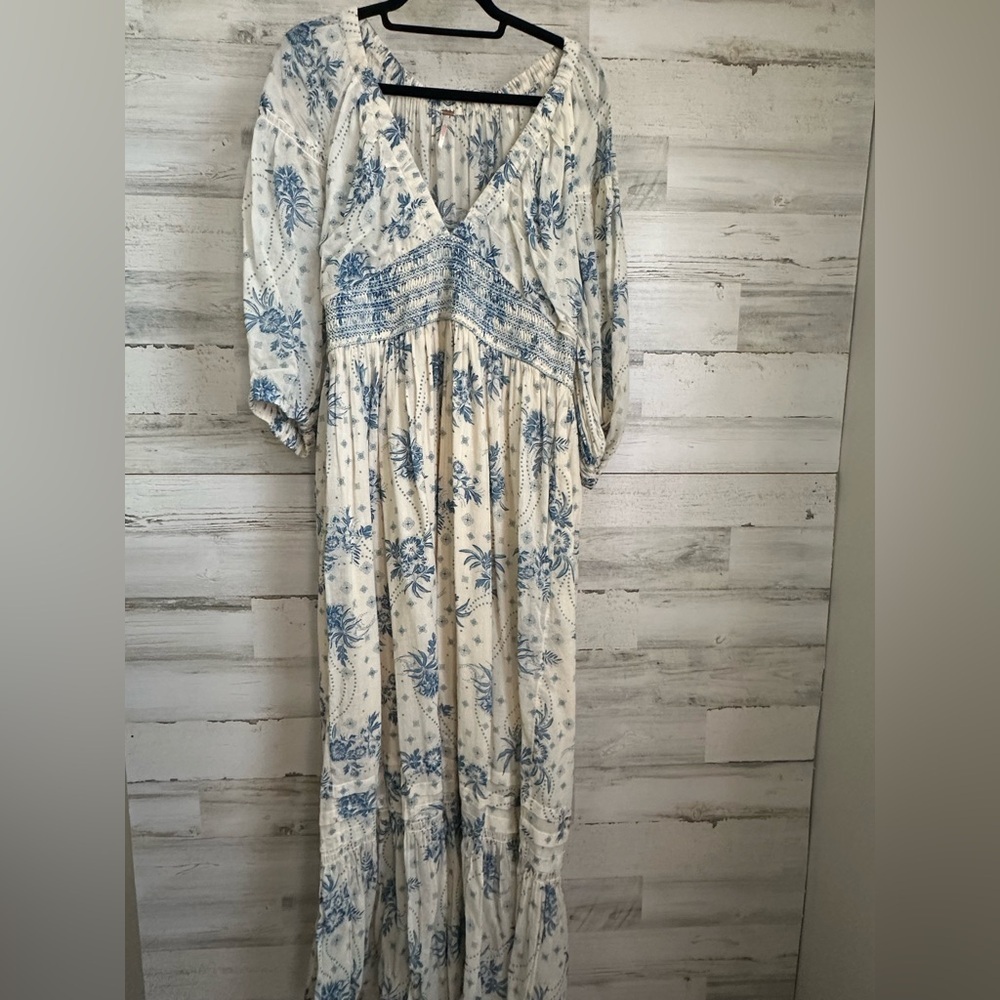 Free People Dress Large
Great Condition - Picture 5 of 5
